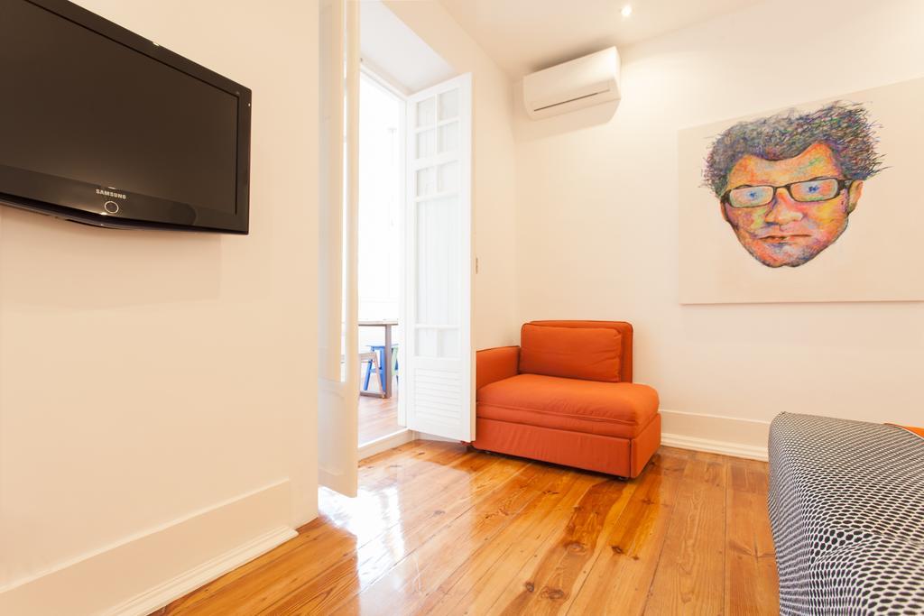 Design Sta Marta/ Liberdade Apartment Lisbon Luaran gambar