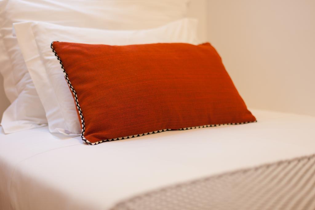 Design Sta Marta/ Liberdade Apartment Lisbon Luaran gambar