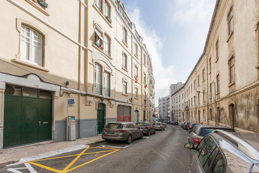 Design Sta Marta/ Liberdade Apartment Lisbon Luaran gambar