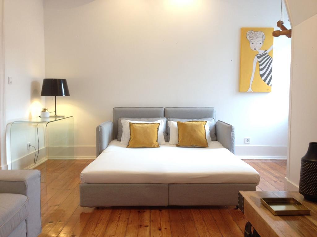 Design Sta Marta/ Liberdade Apartment Lisbon Luaran gambar